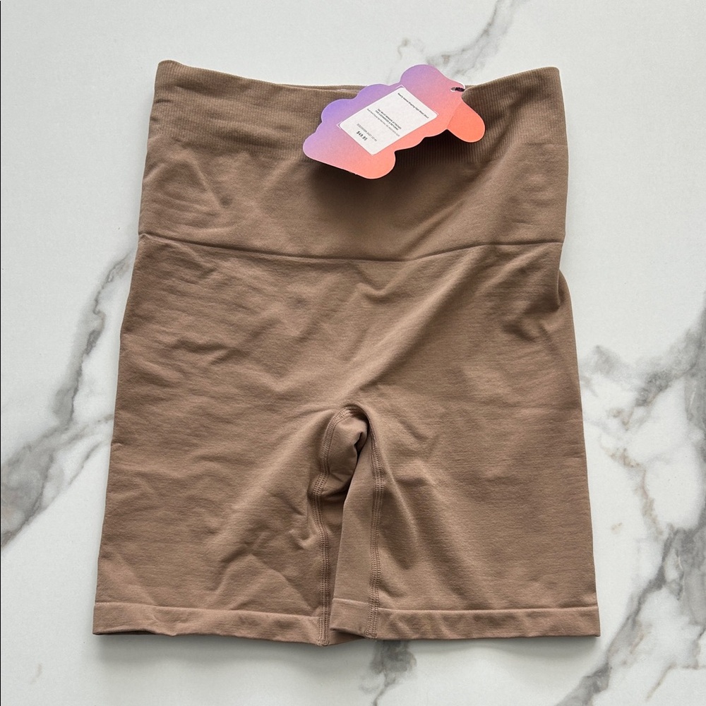 Fabletics YITTY Women's Brown Bike Shorts